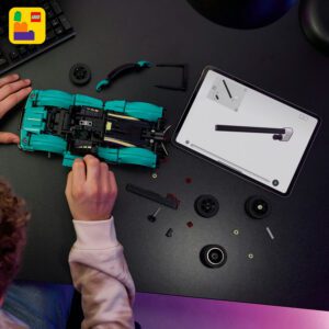 LEGO Technic 42208 Aston Martin Valkyrie