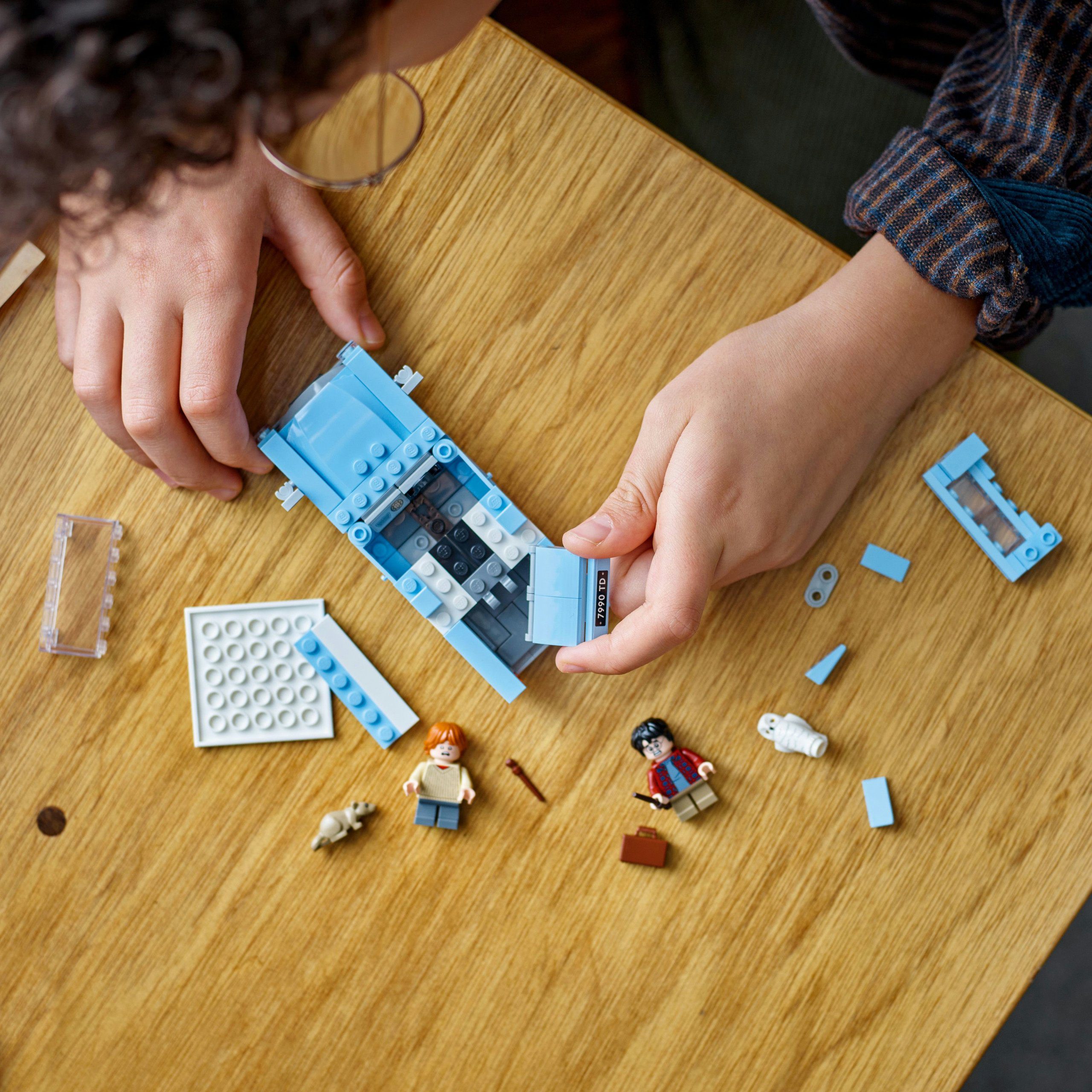 Klocki LEGO Harry Potter 76424 Latający Ford Anglia 165 el. - obrazek 8