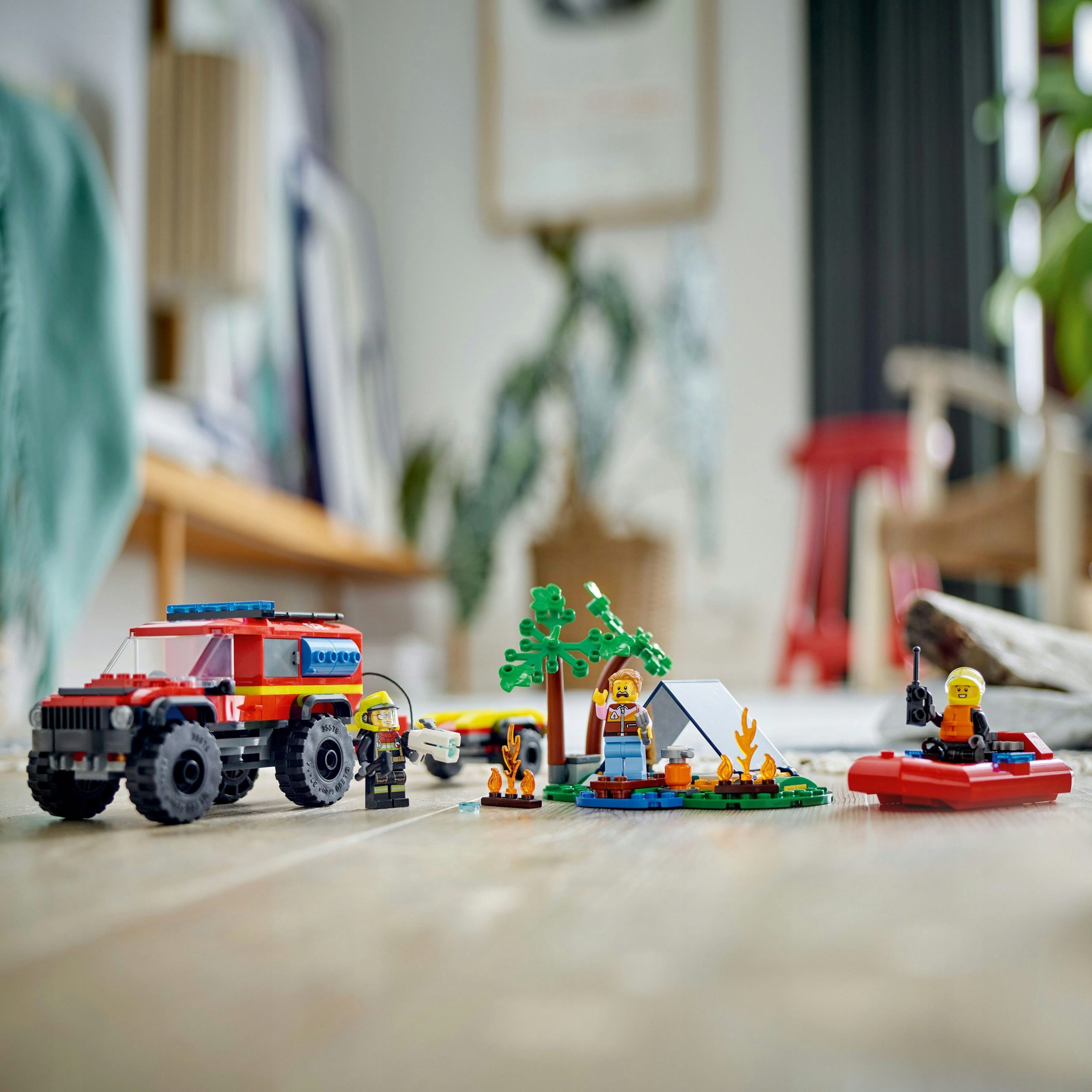 Klocki LEGO City 60412 Straż Pożarna - Wóz i Łódź Ratownicza 301 el. - obrazek 4