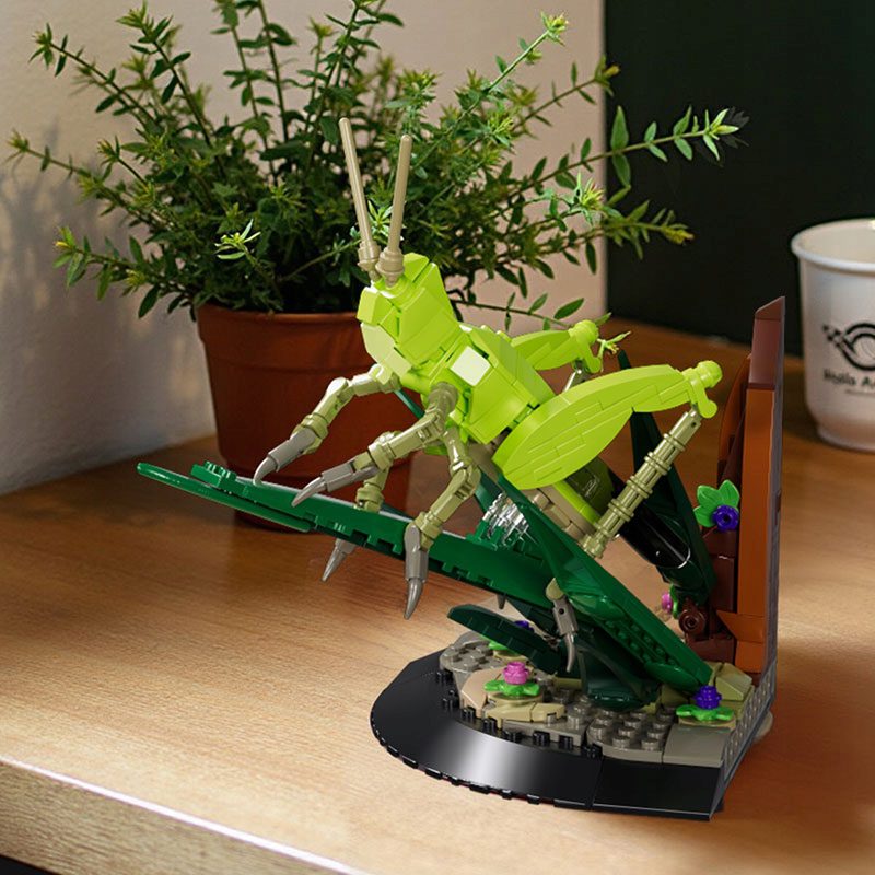 Mould King 10175 Fantastyczna Natura - Owady: Konik Polny 408 el. - obrazek 2