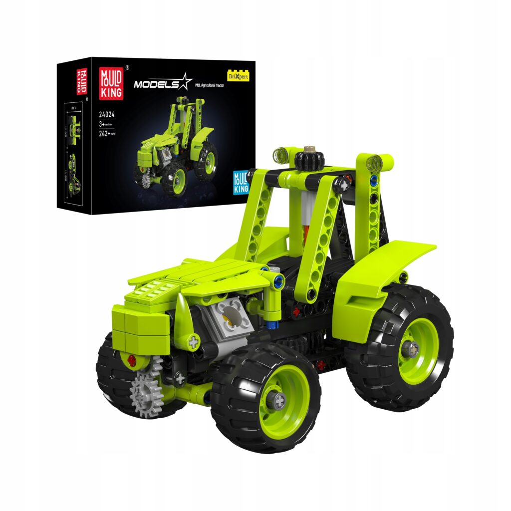 Realistyczny traktor rolniczy zbudowany z klocków Mould King 24024, wyposażony w duże opony z bieżnikiem, otwartą kabinę kierowcy i charakterystyczny komin, ustawiony na jasnym tle.